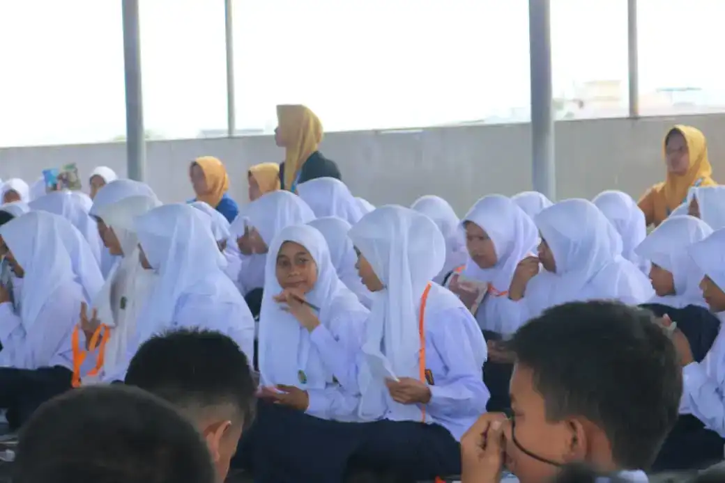 smpn-2-padang-sambut-siswa-baru-melalui-mpls-bertema-ramah smpn-2-padang-sambut-siswa-baru-melalui-mpls-bertema-ramah