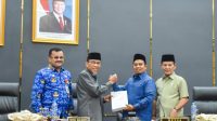 pemko-dan-dprd-padang-sepakati-ranperda-p-apbd-2026,-wawako-maigus-nasir-paparkan-kua-ppas-2027 pemko-dan-dprd-padang-sepakati-ranperda-p-apbd-2026,-wawako-maigus-nasir-paparkan-kua-ppas-2027
