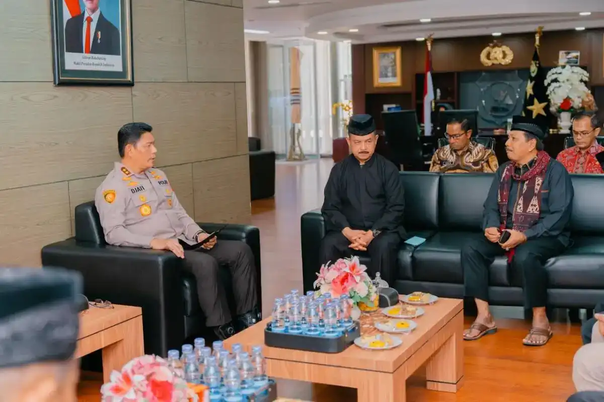 polda-sumbar-perkuat-sinergi-dengan-lkaam,-jaga-keamanan-dan-generasi-muda polda-sumbar-perkuat-sinergi-dengan-lkaam,-jaga-keamanan-dan-generasi-muda