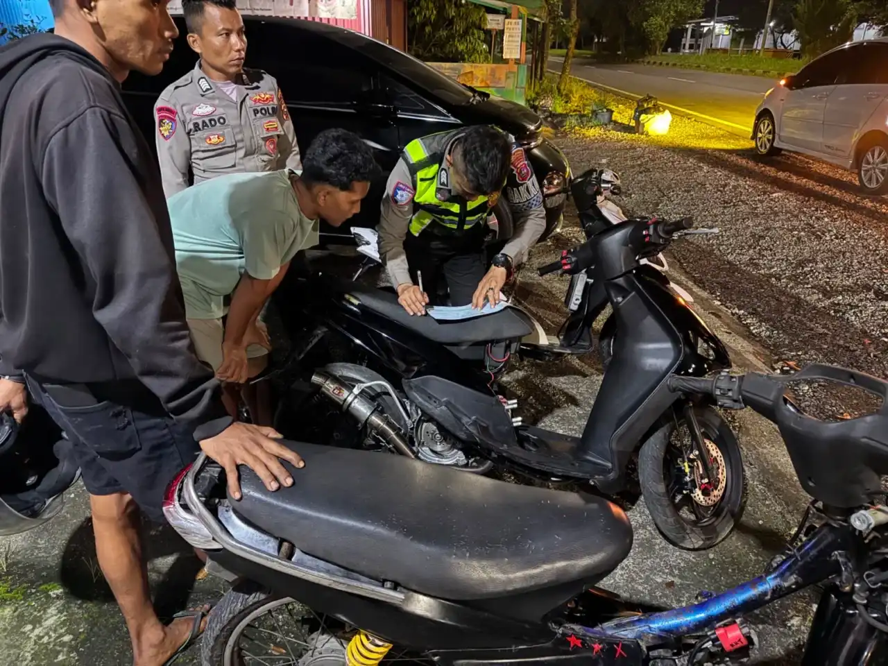 respons-laporan-warga,-polisi-tindak-tegas-pelaku-balap-liar-di-pariaman respons-laporan-warga,-polisi-tindak-tegas-pelaku-balap-liar-di-pariaman