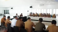 wali-kota-padang-panjang-instruksikan-perayaan-hut-ri-gerakkan-ekonomi-lokal wali-kota-padang-panjang-instruksikan-perayaan-hut-ri-gerakkan-ekonomi-lokal