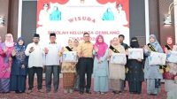 638-peserta-ikuti-wisuda-sekolah-keluarga-gemilang-bukittinggi-tahun-2026 638-peserta-ikuti-wisuda-sekolah-keluarga-gemilang-bukittinggi-tahun-2026