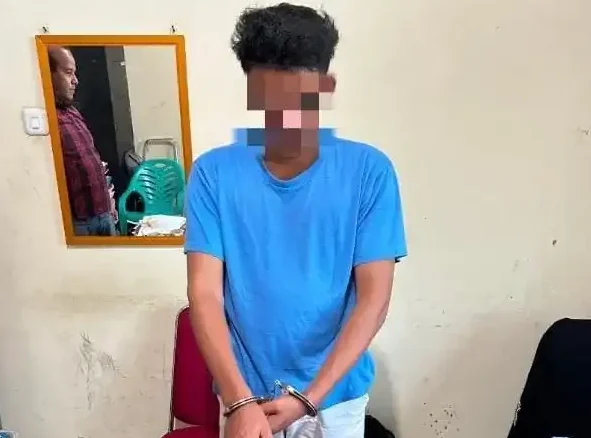 polisi-bekuk-residivis-narkotika-di-lima-puluh-kota-usai-coba-melarikan-diri polisi-bekuk-residivis-narkotika-di-lima-puluh-kota-usai-coba-melarikan-diri