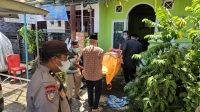 berawal-dari-aroma-tak-sedap,-warga-mata-air-padang-temukan-lansia-meninggal-dalam-rumahnya