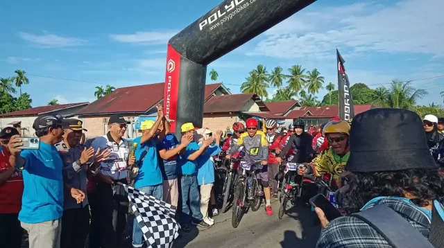 pemkab-pasbar-tetapkan-gowes-sarumpun-sakato-jadi-agenda-tahunan