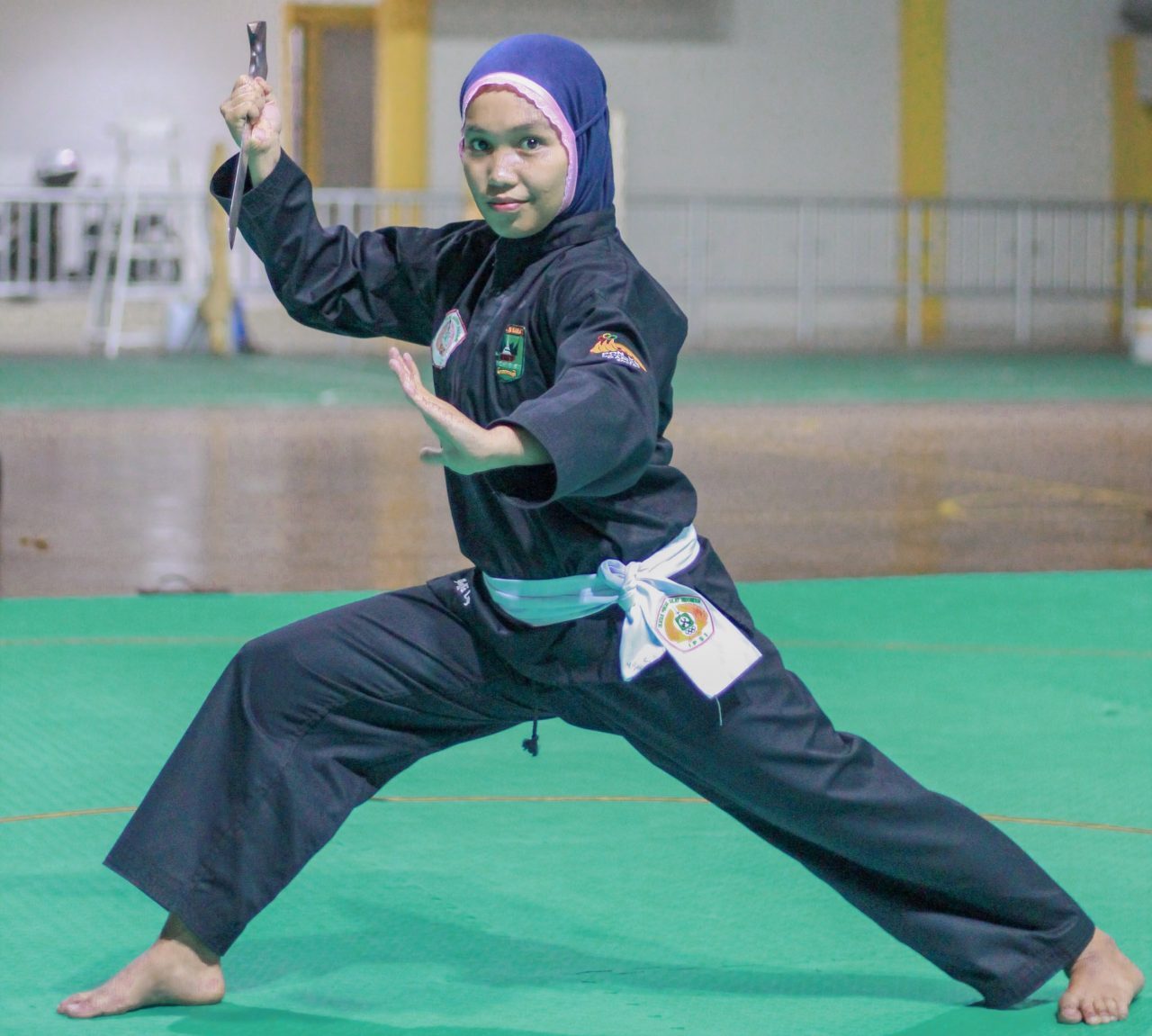 bawa-nama-bangsa,-yolla-cynthiana-karyawan-pt-semen-padang-tampil-di-festival-silat-internasional-hanoi bawa-nama-bangsa,-yolla-cynthiana-karyawan-pt-semen-padang-tampil-di-festival-silat-internasional-hanoi