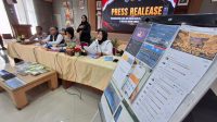 ditreskrimsus-polda-sumbar-bongkar-sindikat-promotor-judi-online-beromzet-ratusan-juta-di-padang ditreskrimsus-polda-sumbar-bongkar-sindikat-promotor-judi-online-beromzet-ratusan-juta-di-padang