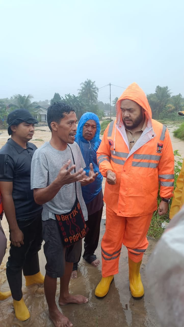 wali-kota-padang-fadly-amran-tinjau-guo-kuranji-dan-instruksikan-jajaran-siaga-satu wali-kota-padang-fadly-amran-tinjau-guo-kuranji-dan-instruksikan-jajaran-siaga-satu
