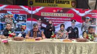 polda-sumbar-sikat-penimbun-bbm-bersubsidi:-12,5-ton-bio-solar-disita,-7-orang-jadi-tersangka polda-sumbar-sikat-penimbun-bbm-bersubsidi:-12,5-ton-bio-solar-disita,-7-orang-jadi-tersangka