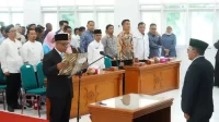 bupati-tanah-datar-lantik-inoki-ulma-tiara-direktur-perumda-tirta-alami bupati-tanah-datar-lantik-inoki-ulma-tiara-direktur-perumda-tirta-alami