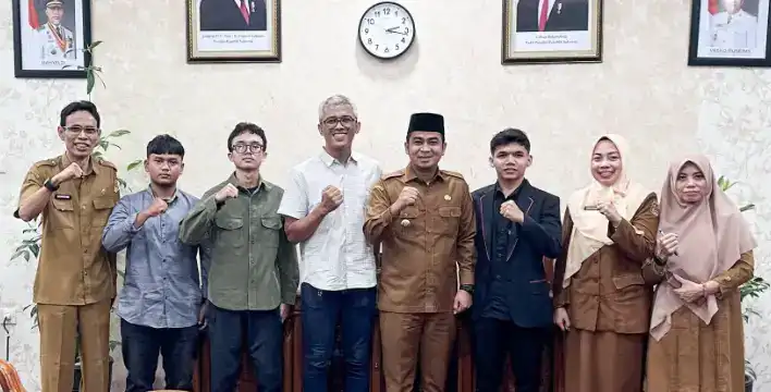 wako-solok-lepas-mahasiswa-program-beasiswa-china-dan-taiwan wako-solok-lepas-mahasiswa-program-beasiswa-china-dan-taiwan