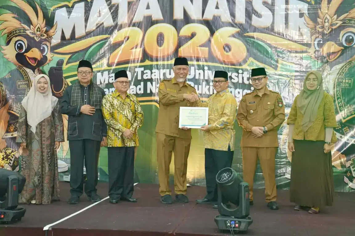 gubernur-mahyeldi-ajak-mahasiswa-umn-bukittinggi-warisi-nilai-perjuangan-mohammad-natsir gubernur-mahyeldi-ajak-mahasiswa-umn-bukittinggi-warisi-nilai-perjuangan-mohammad-natsir