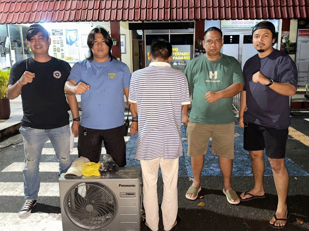 aksi-pencurian-outdoor-ac-bimbel-di-padang-terbongkar-cctv,-pelaku-diringkus-tim-klewang aksi-pencurian-outdoor-ac-bimbel-di-padang-terbongkar-cctv,-pelaku-diringkus-tim-klewang