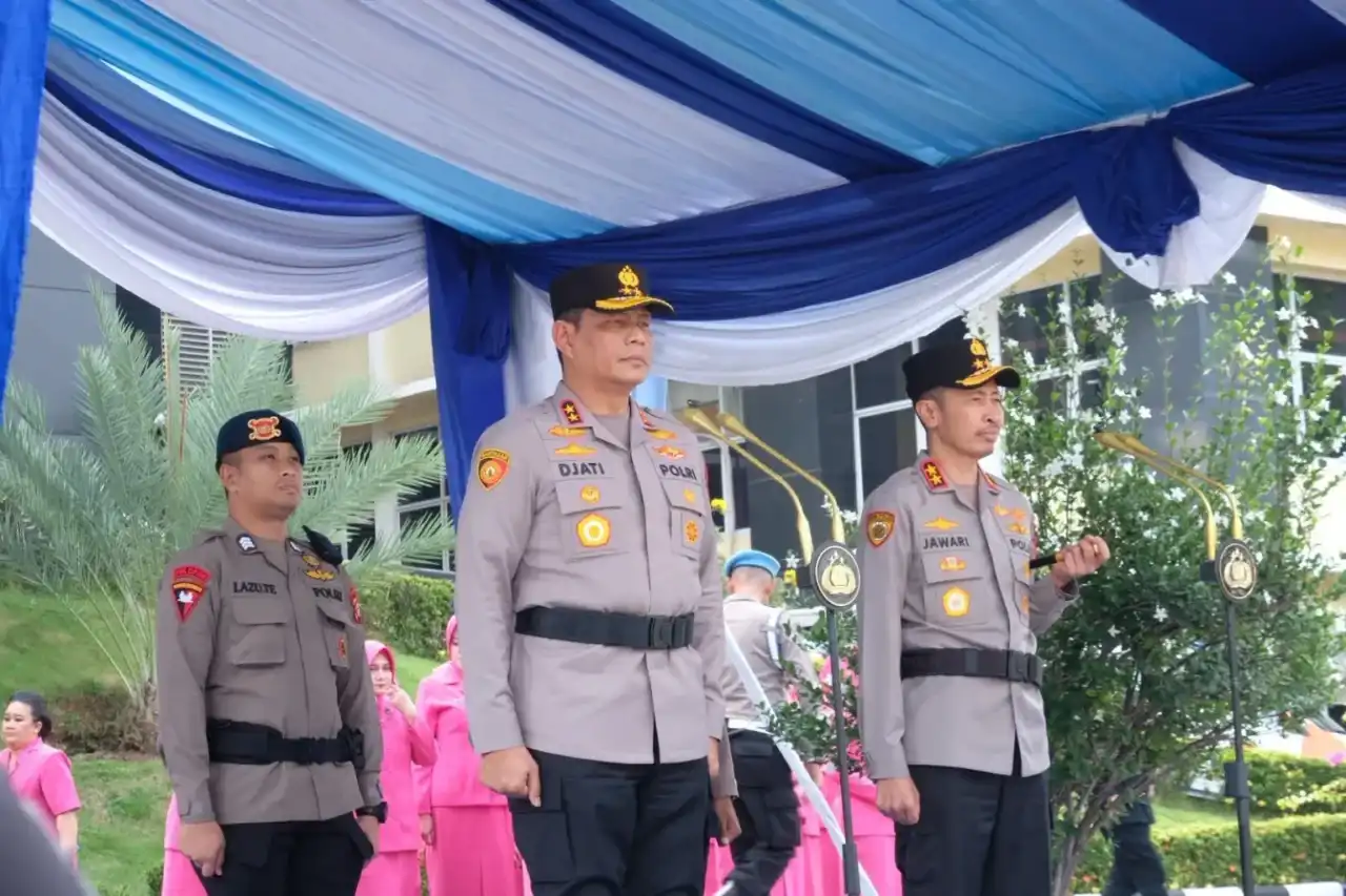 irjen-pol-jawari-resmi-emban-tugas-sebagai-kapolda-sumbar-yang-baru irjen-pol-jawari-resmi-emban-tugas-sebagai-kapolda-sumbar-yang-baru