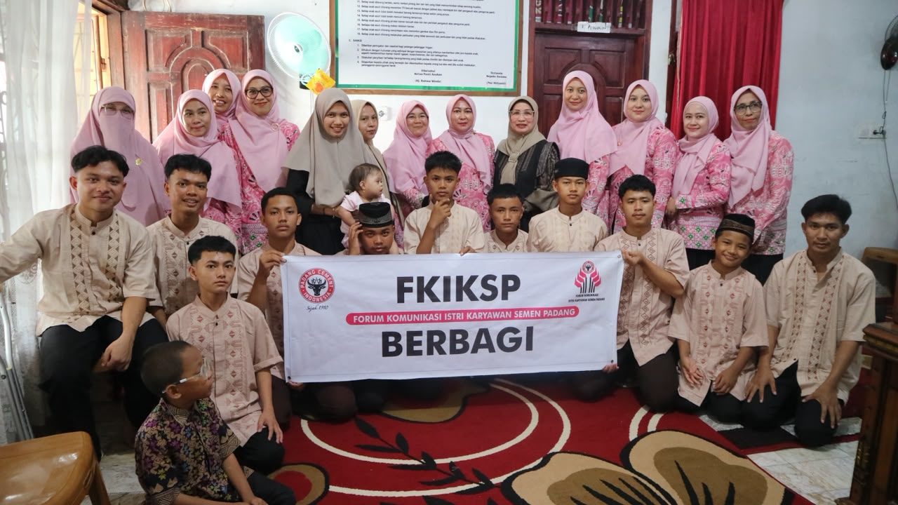 sambut-hut-ke-26,-fkiksp-salurkan-bantuan-hasil-lelang-amal-ke-panti-asuhan-al-hurul-ain sambut-hut-ke-26,-fkiksp-salurkan-bantuan-hasil-lelang-amal-ke-panti-asuhan-al-hurul-ain
