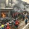 si-jago-merah-mengamuk-di-pauh-padang,-sejumlah-ruko-dan-dan-kendaraan-hangus-terbakar