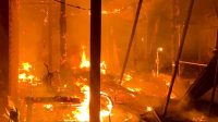 kebakaran-lahap-depot-air-dan-rumah-di-kuranji-padang,-kerugian-capai-rp500-juta kebakaran-lahap-depot-air-dan-rumah-di-kuranji-padang,-kerugian-capai-rp500-juta