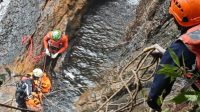 jatuh-di-air-terjun-robo-harau,-wisatawan-asal-padang-pariaman-ditemukan-meninggal-dunia