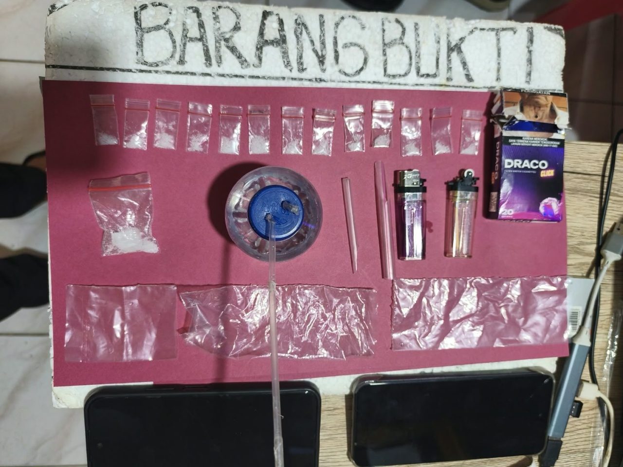 polsek-tanjung-gadang-ringkus-terduga-pengedar-sabu-di-sijunjung,-14-paket-barang-bukti-disita