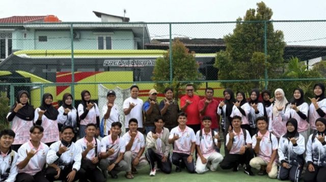 koni-sumbar-lepas-atlet-cricket-ikuti-kejurnas-di-bali