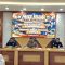Kapolres Solok Selatan saat konferensi pers penangkapan dua tersangka pembunuhan nenek di Solok Selatan.