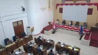 Wali Kota Sawahlunto menyampaikan nota penjelasan Rancangan APBD 2027 dalam rapat paripurna di gedung DPRD Kota Sawahlunto.