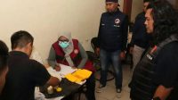 Petugas gabungan Polres Solok Kota melakukan pemeriksaan di tempat hiburan malam untuk menertibkan narkoba dan miras.